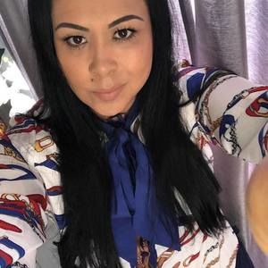 Meet your Posher, Eva